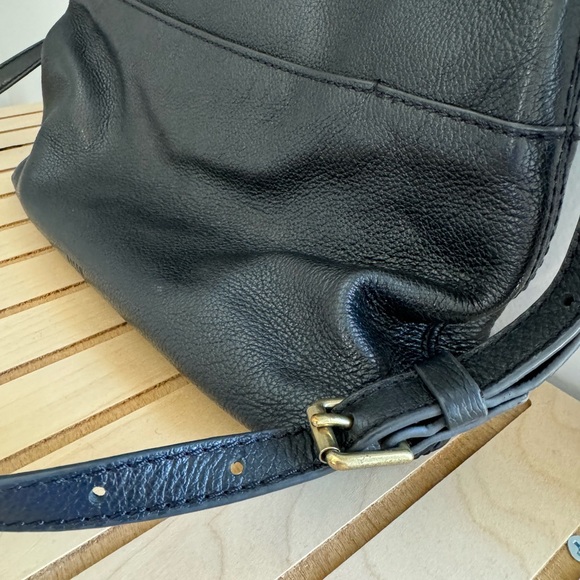 Black Leather Fossil Purse - Picture 3 of 7